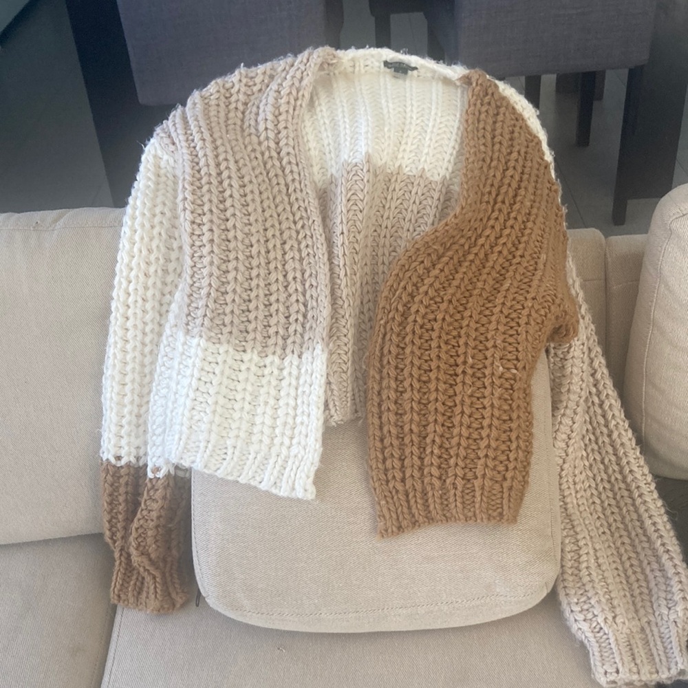 Yarn sweaters medium size